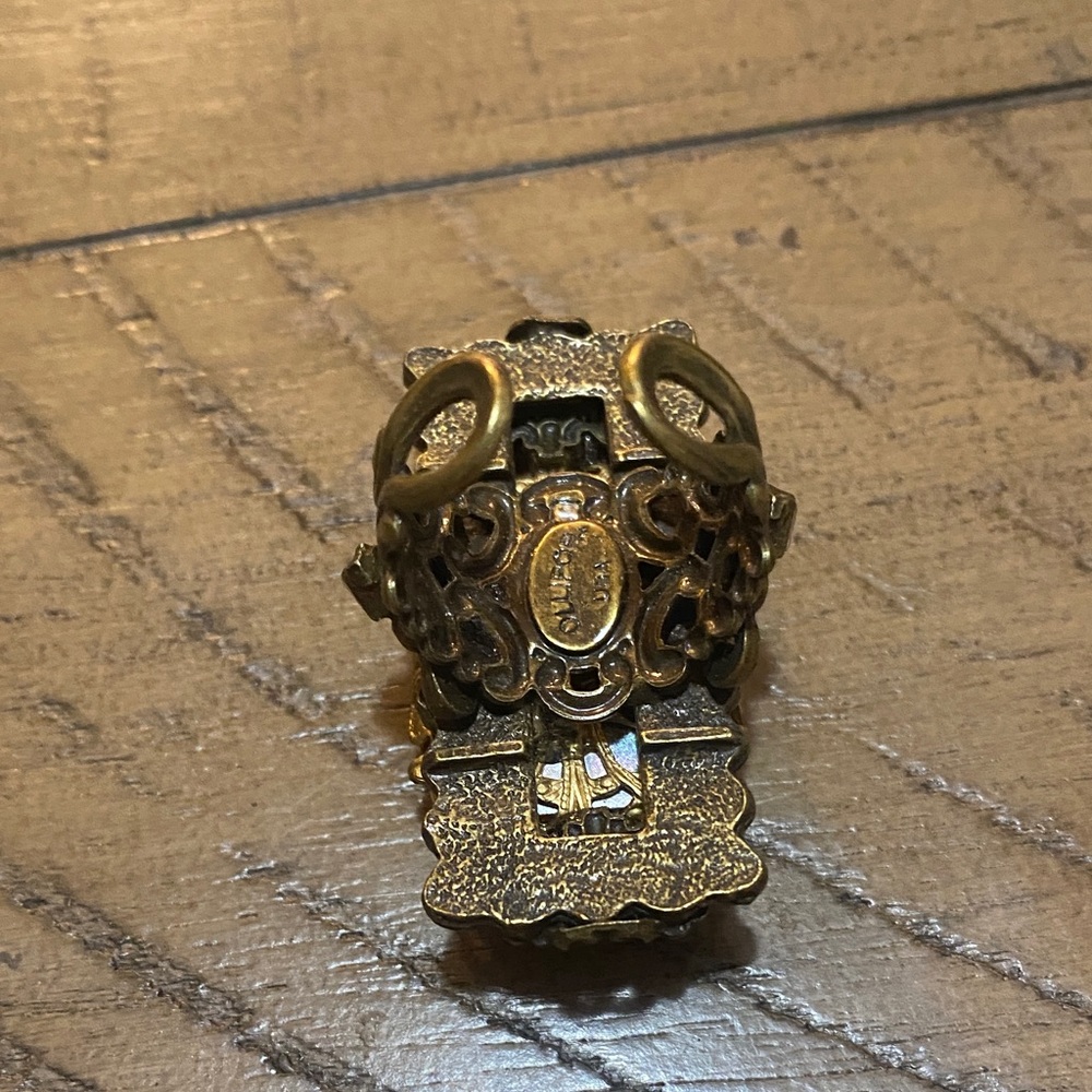 Elegant Yellow Crystal Ring - Picture 6 of 7